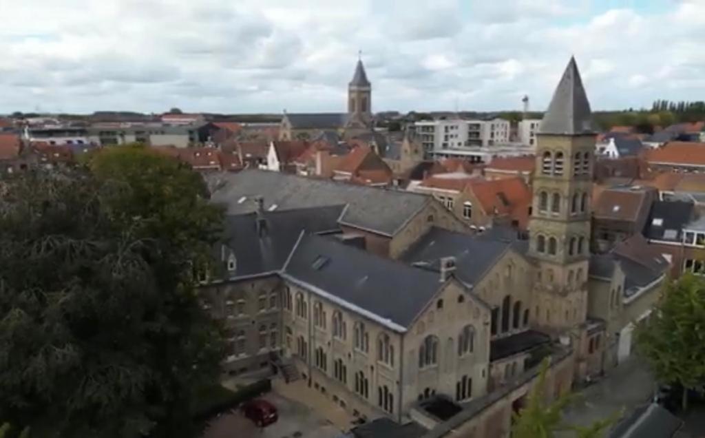Apartamento The Carmelite Ypres Exterior foto