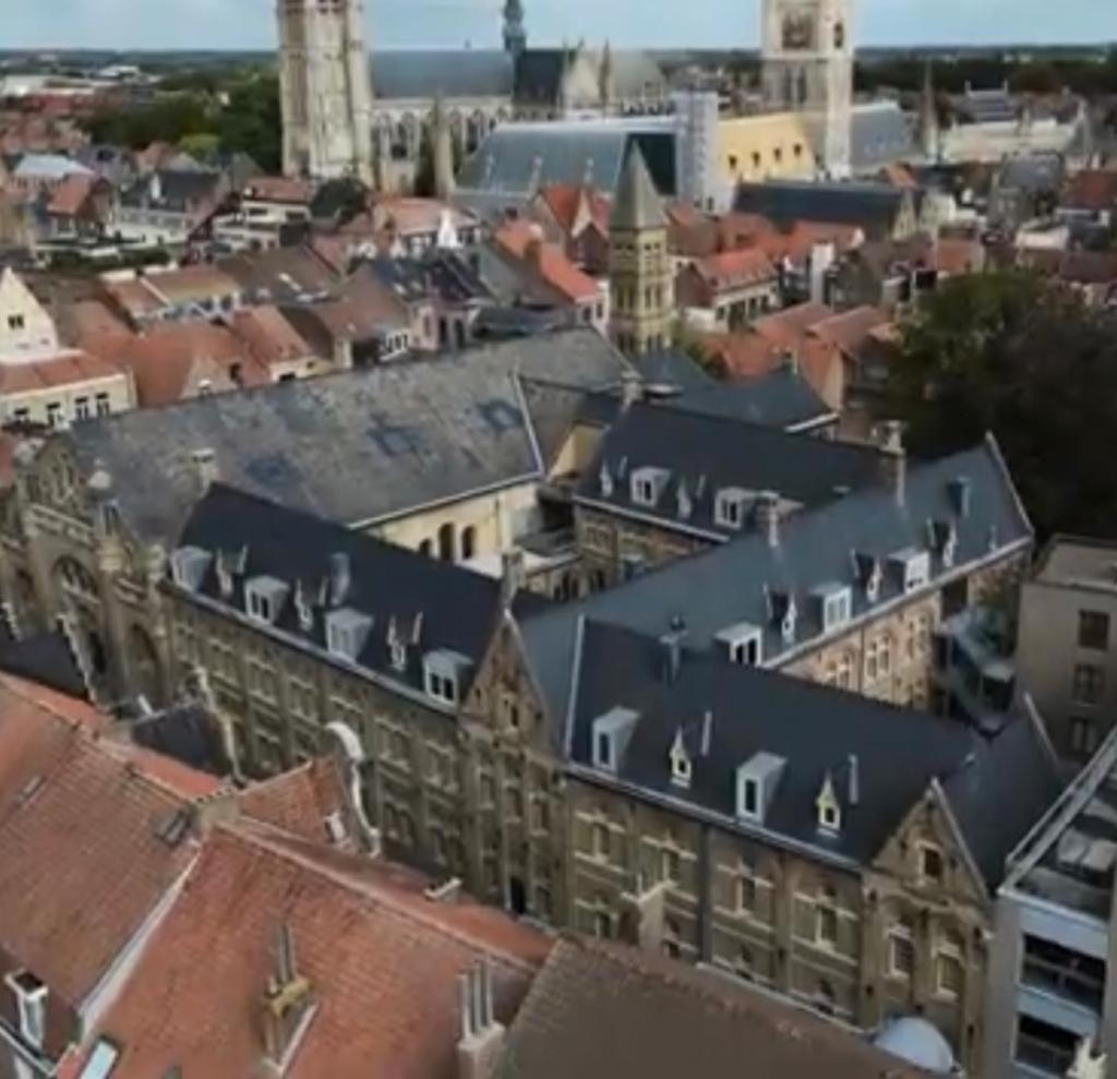 Apartamento The Carmelite Ypres Exterior foto